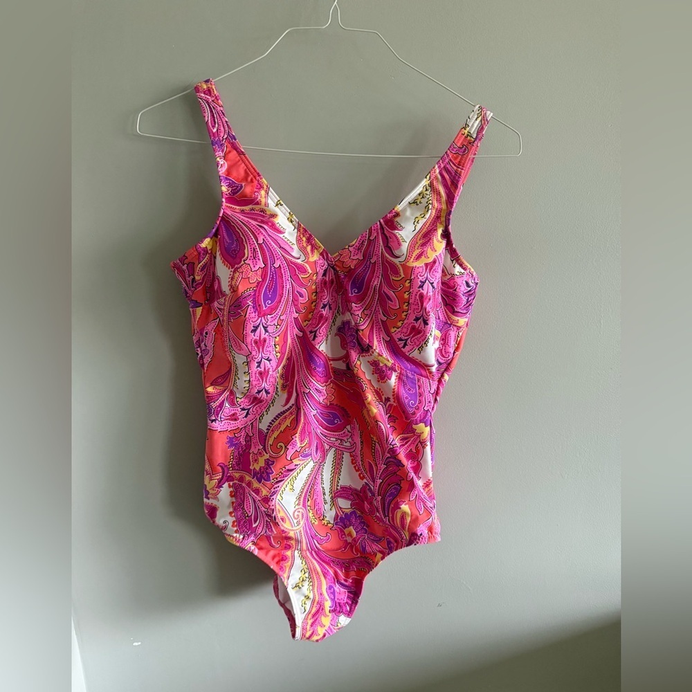 Miraclesuit Pink Paisley One Piece Swimsuit Tummy Control Size 14